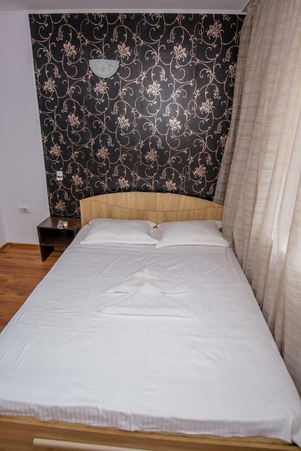 Tropicana 2* Mamaia
